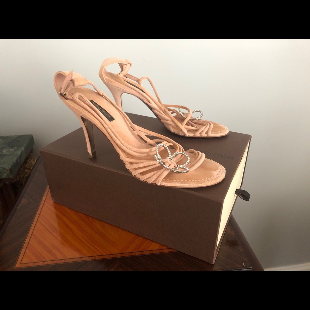 Louis Vuitton Suede Peach Sandals w/Flower,s38 1/2